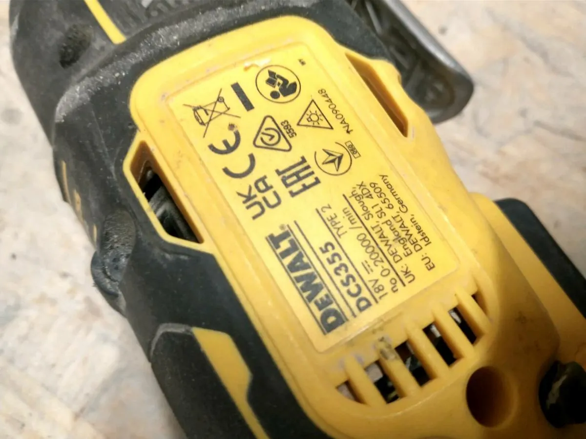 DeWalt Multi tool DCS355 Bare Unit - Image 4