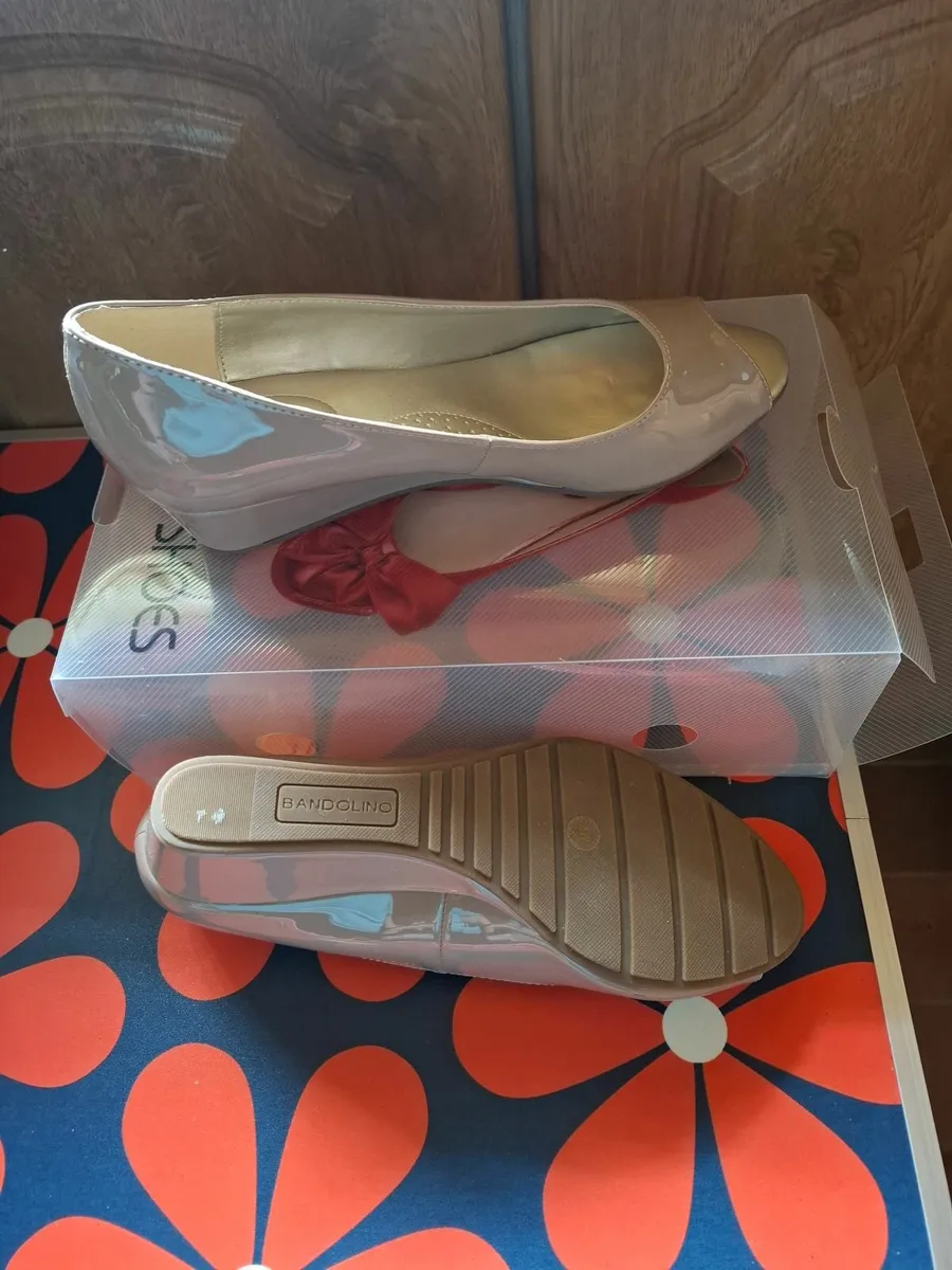 Shoes - Image 2