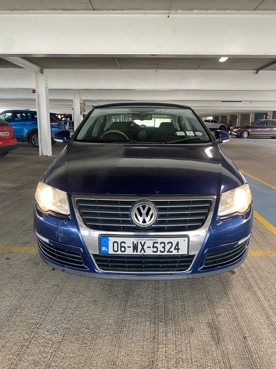 Volkswagen Passat 1.6 Petrol 2006 - Image 2