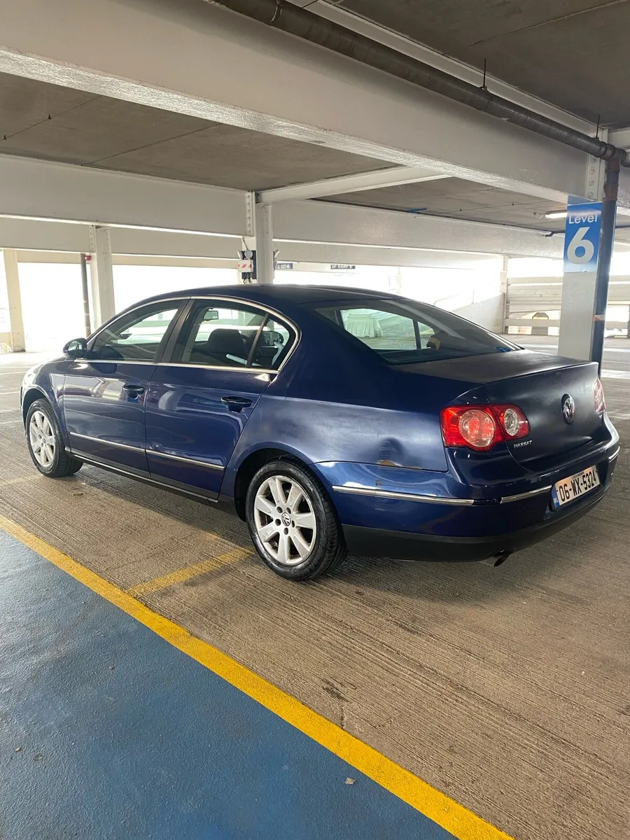Volkswagen Passat 1.6 Petrol 2006 - Image 4