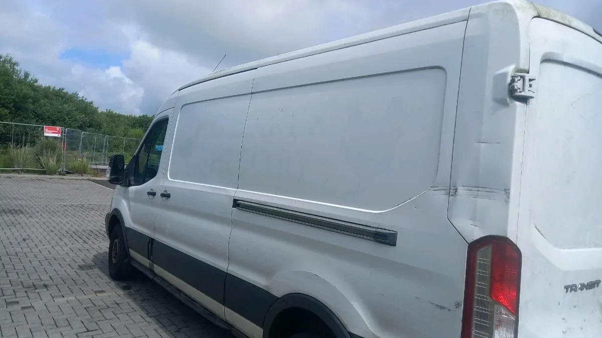 Ford  transit - Image 3