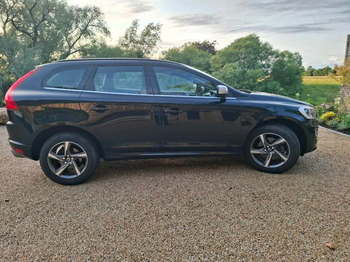 Volvo XC60 R-Design - Fresh NCT & Tax - Image 3