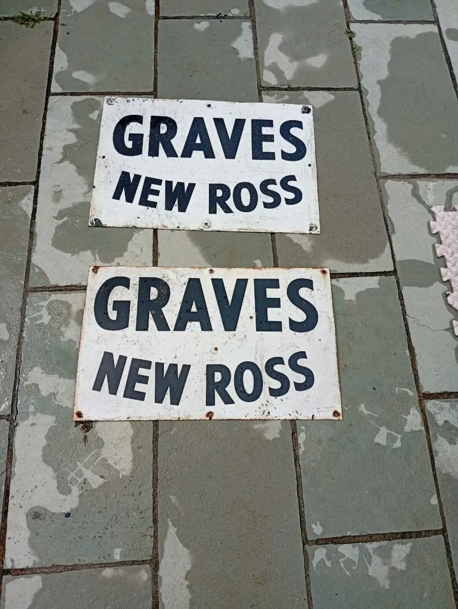 Enamel signs