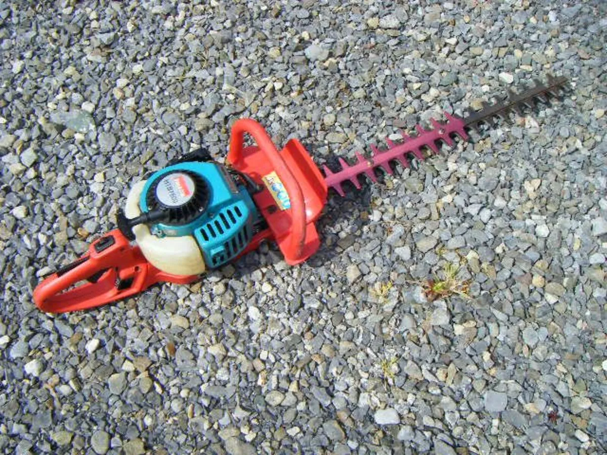 Makita hedge trimmer - Image 1