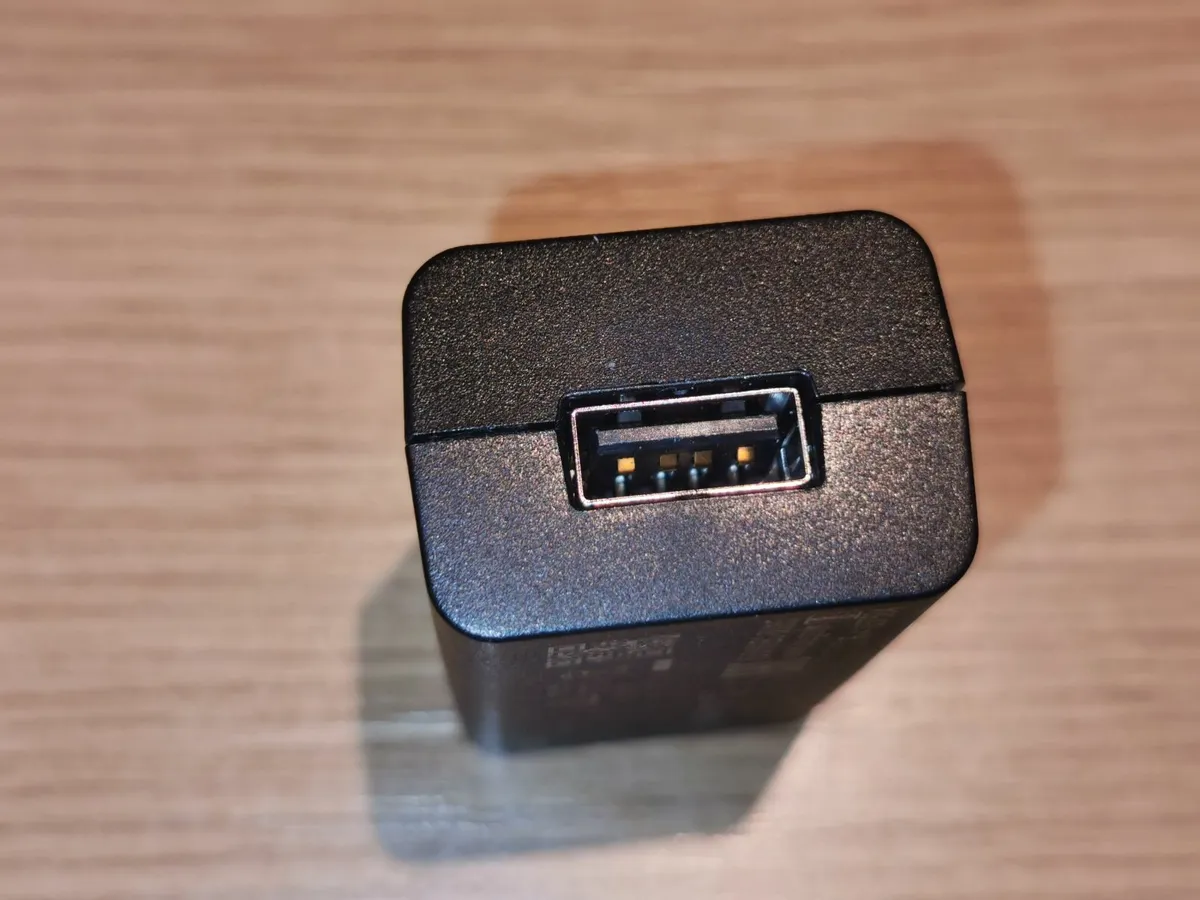 Sony USB power supply adapter charger AC DC 5v - Image 3