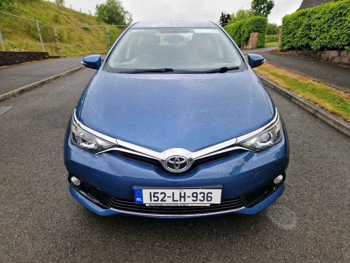 152 Toyota Auris Automatic only 61,000kms - Image 3