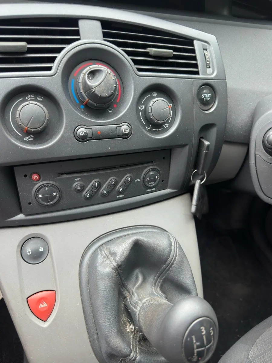09 Renault Scenic Nct &Tax - Image 4