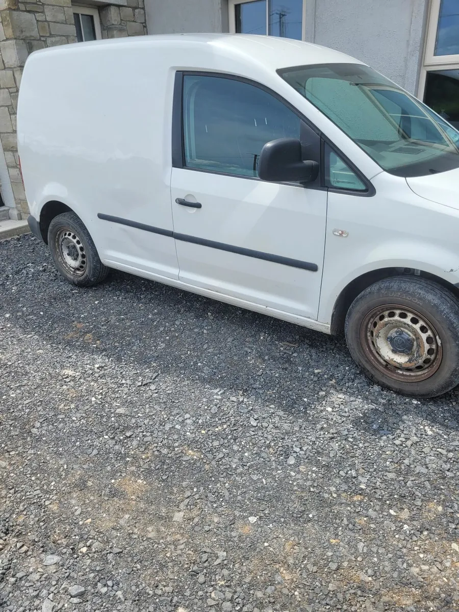 Volkswagen Caddy 2015 - Image 3