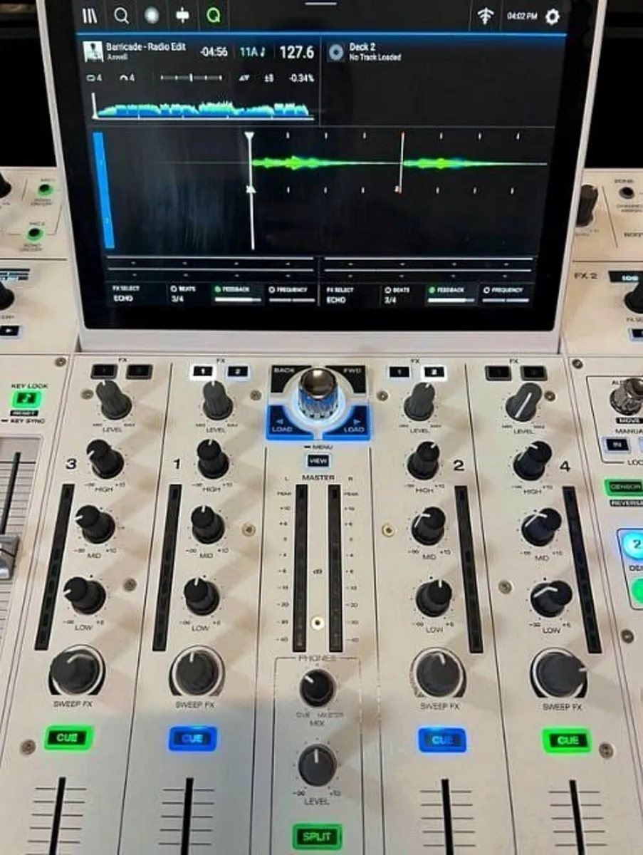 Denon Prime 4 DJ Controller+Case+500gb SSD Mint - Image 4