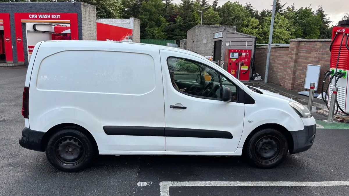 Citroen Berlingo 2014 - Image 2