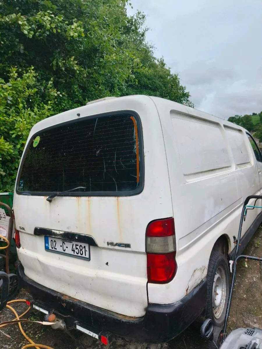 Toyota Hiace - Image 3