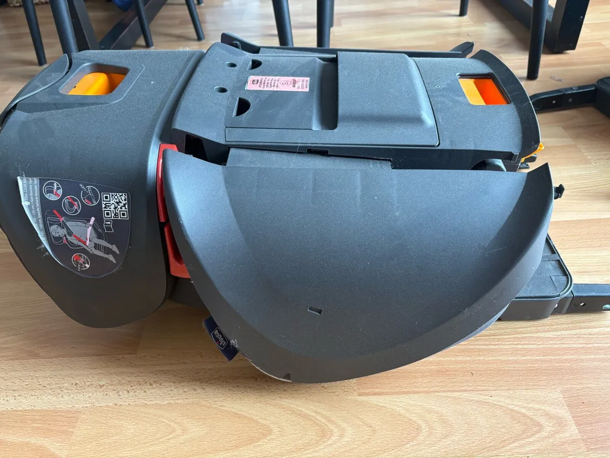 Child Car seat - Image 3