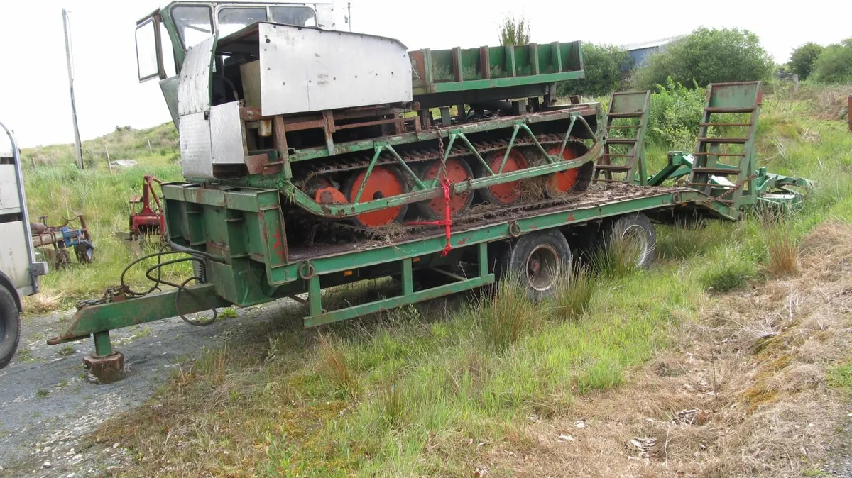 Muskeg crawler - Image 2