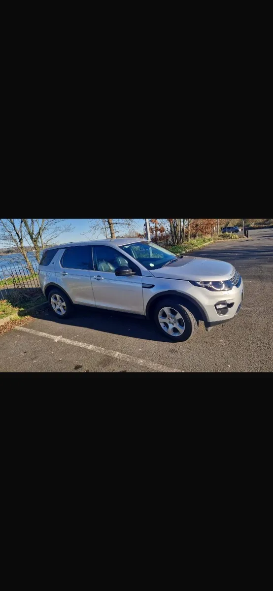 Land Rover Discovery Sport 2017 - Image 1