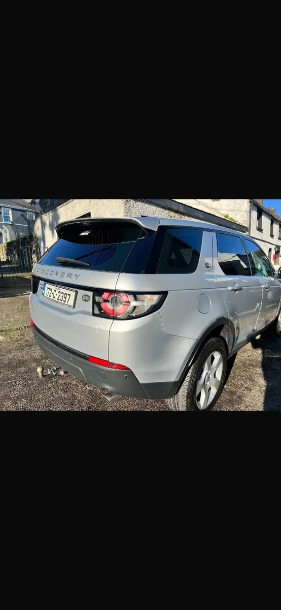 Land Rover Discovery Sport 2017 - Image 4