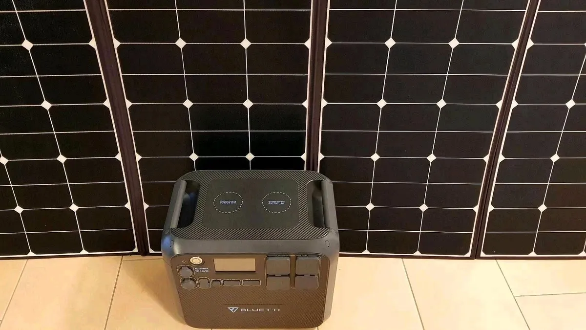 BLUETTI AC200MAX + PV350 Solar Kit + Warranty - Image 1