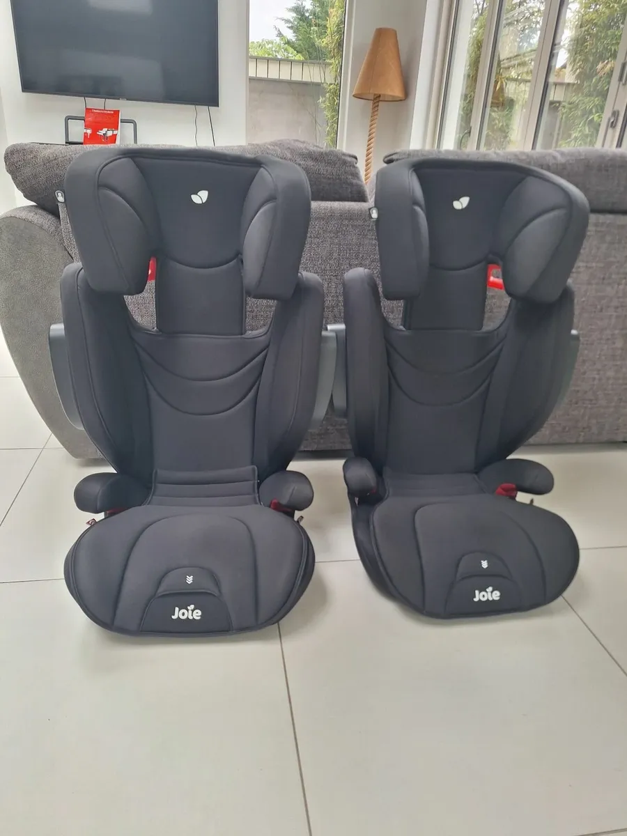 Children Car Seats - Image 1