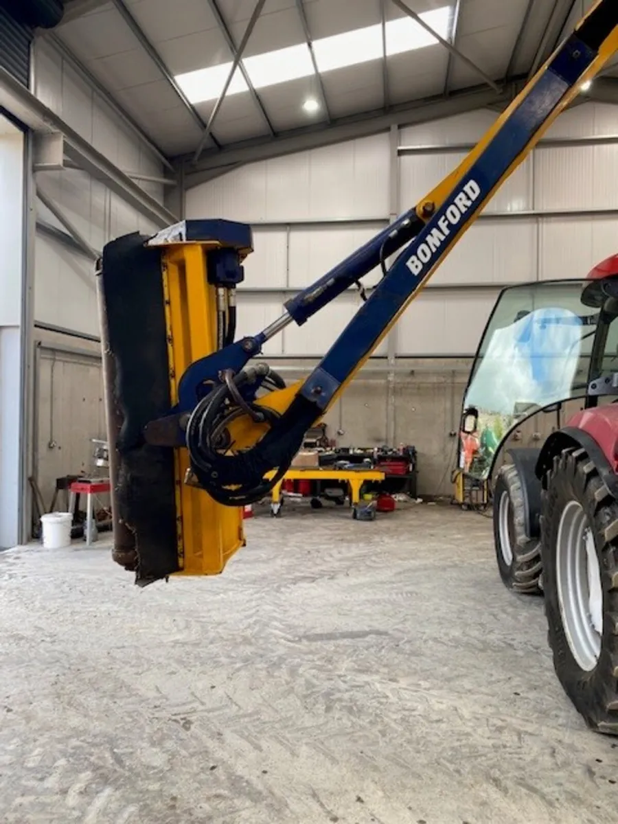BOMFORD FALCON 5.5 EVO, 900 HRS - Image 2