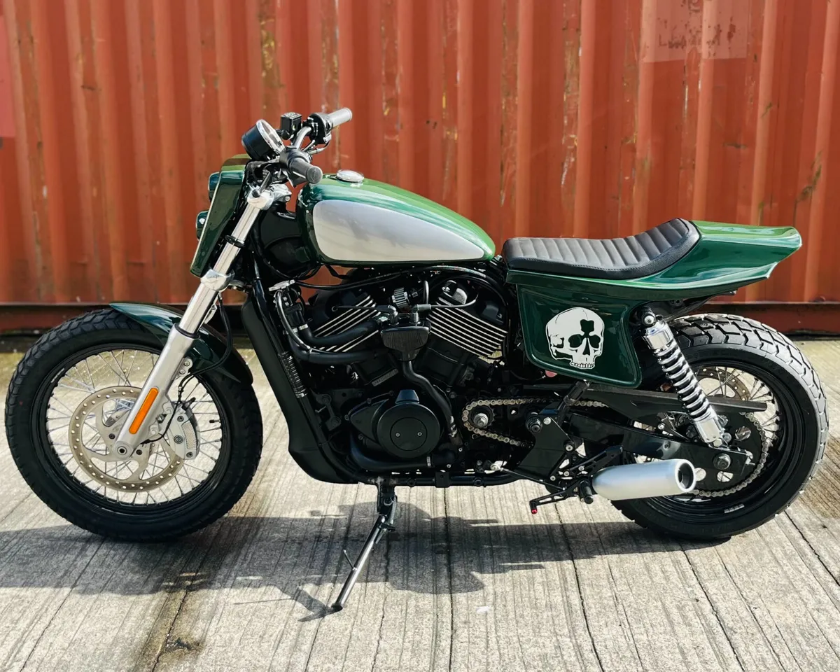 IB CUSTOM HARLEY-DAVIDSON FLAT TRACKER 750 - Image 4