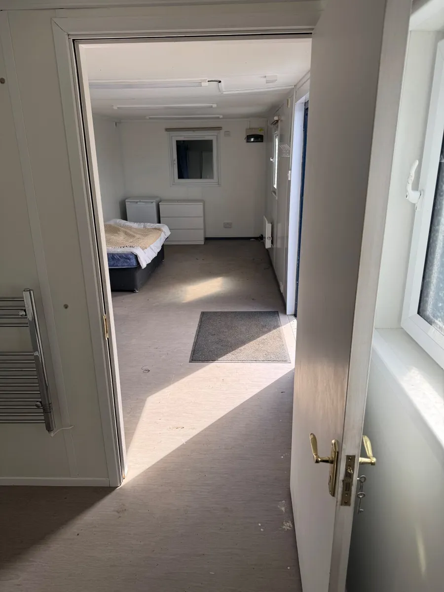 Accommodation container - Image 3