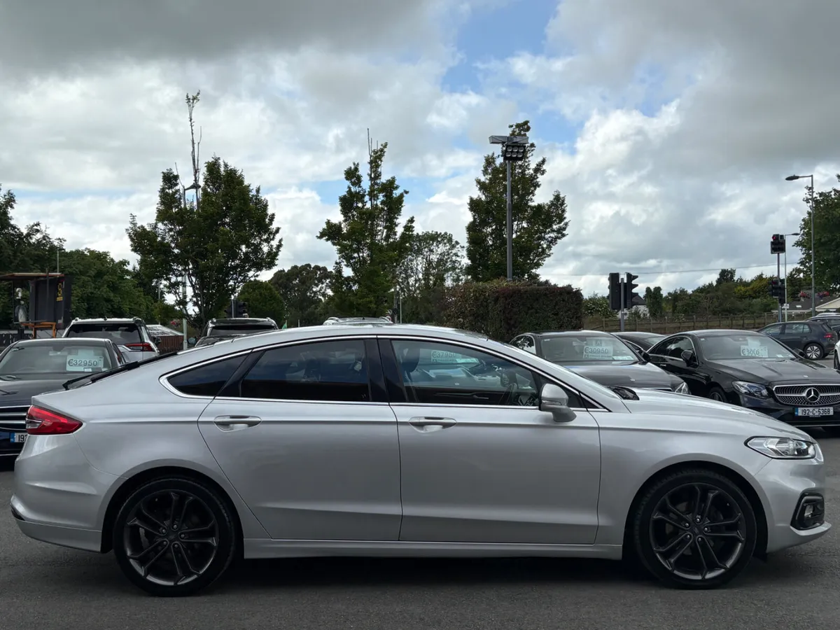 201 Ford Mondeo Titanium 2.0 Diesel - Image 4