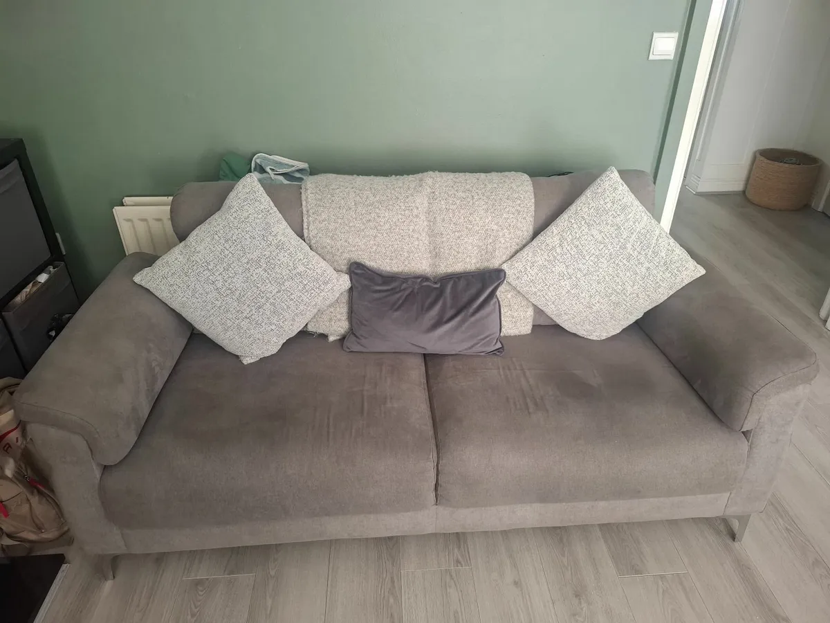 Sofa - Image 2