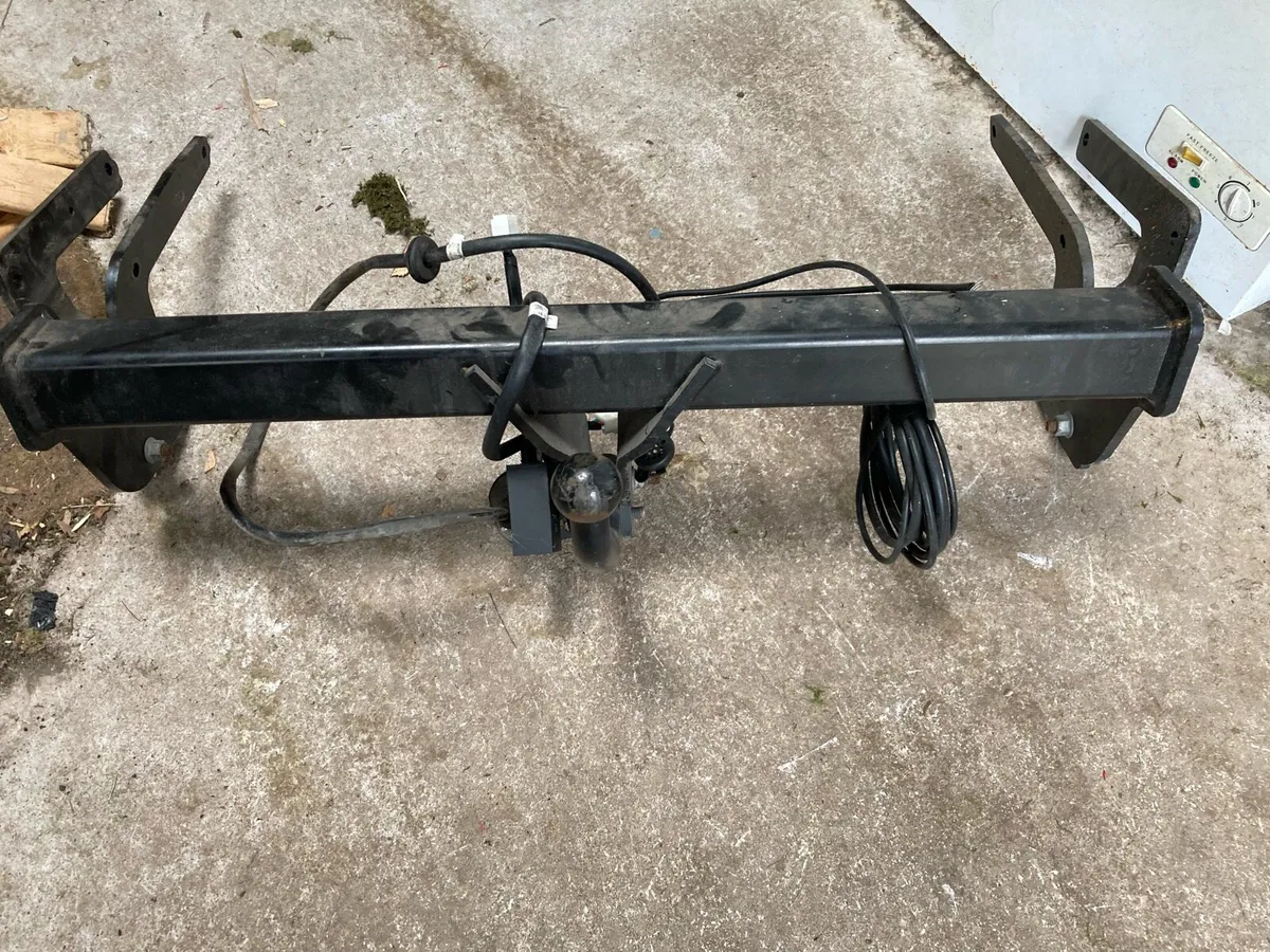 Twobar for Hybrid Toyota Rav