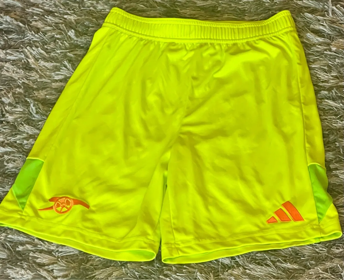 Arsenal Adidas 24/25 kids Football Goalkeeper J - Image 4