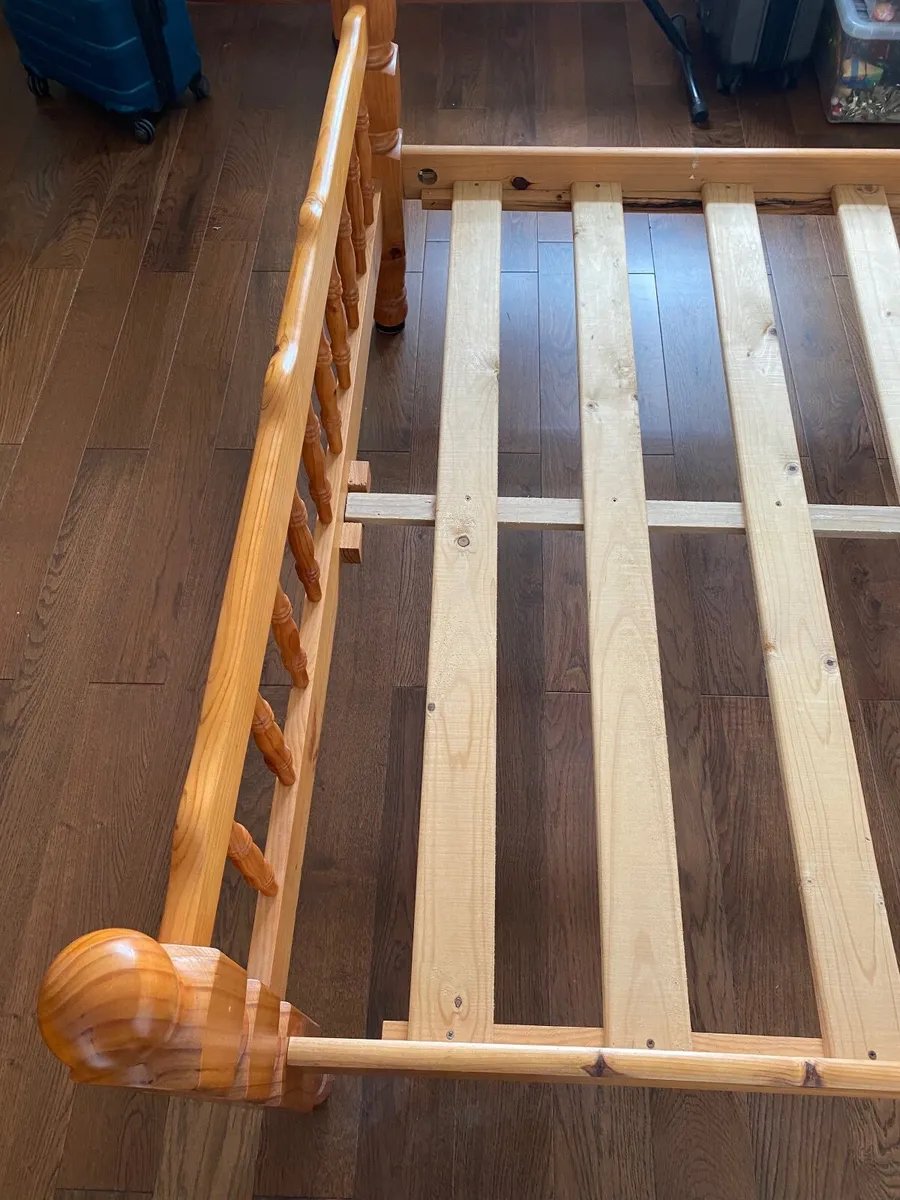 Bed frame - Image 4