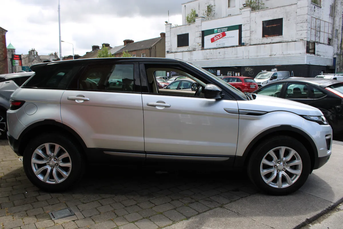 Land Rover Range Rover Evoque 2.0 AUTO 2019 - Image 3