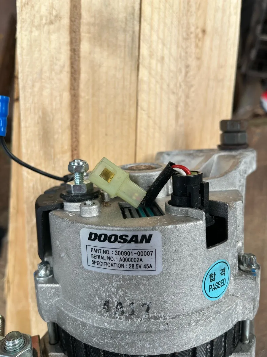 Doosan Alternator - Image 3