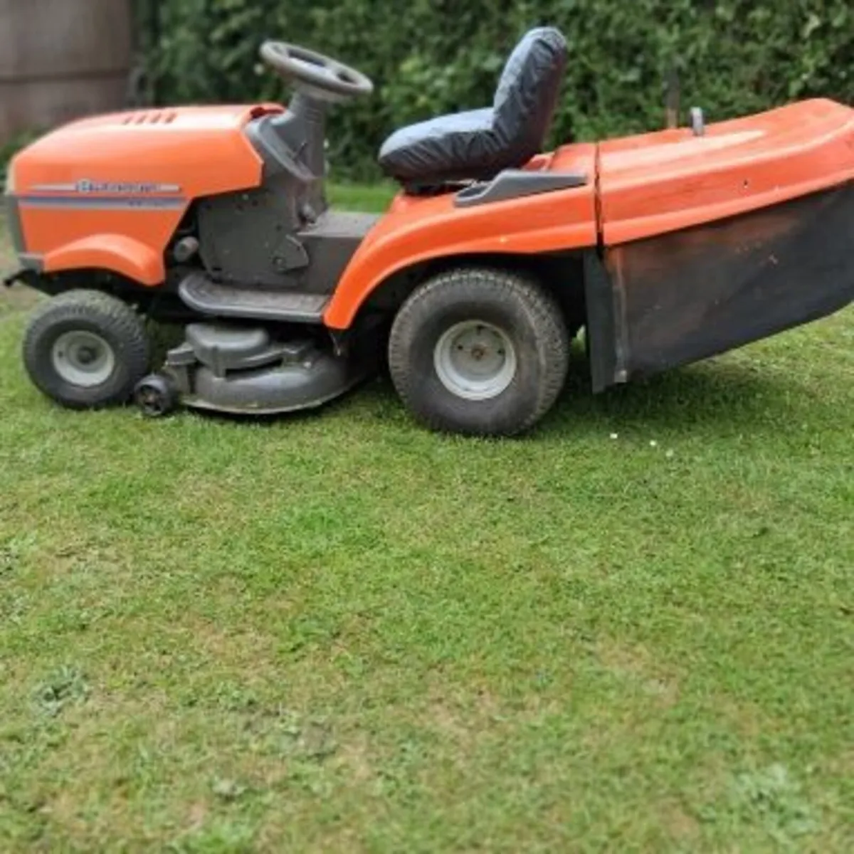 Husqvarna RB 150 ride on mower. - Image 3