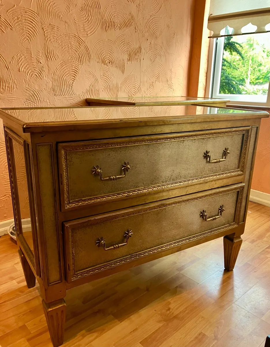 Pair of Chest of Drawers - Image 2