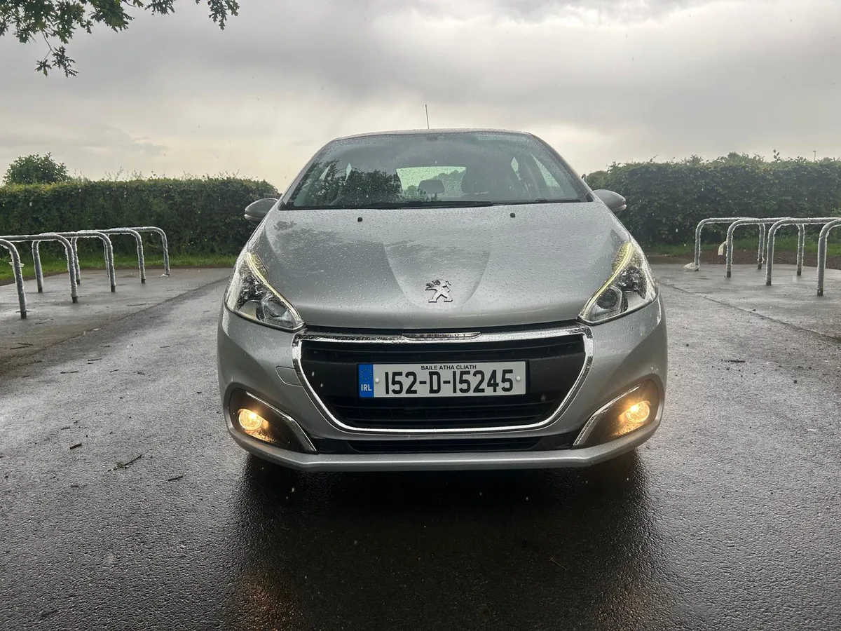 PEUGEOT 208 1.2 AUTOMATIC // IRISH CAR - Image 2