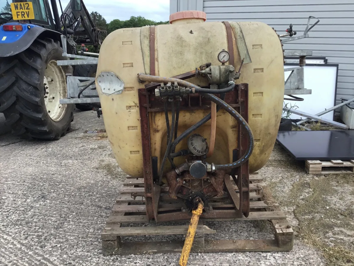 Hardy sprayer  and Bale trailer - Image 2