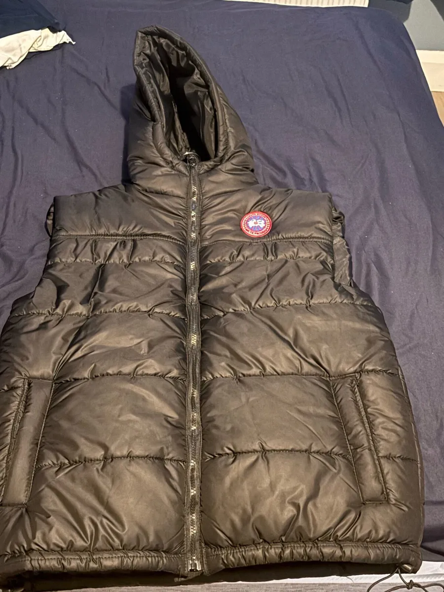 Canada goose gilet with hood - Image 1
