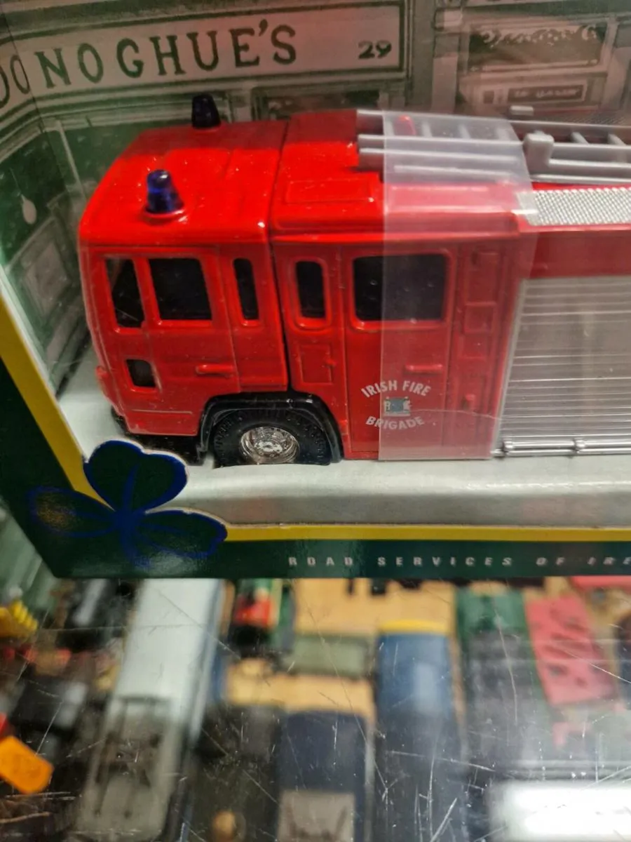 Corgi Dublin Fire Engine - Image 2