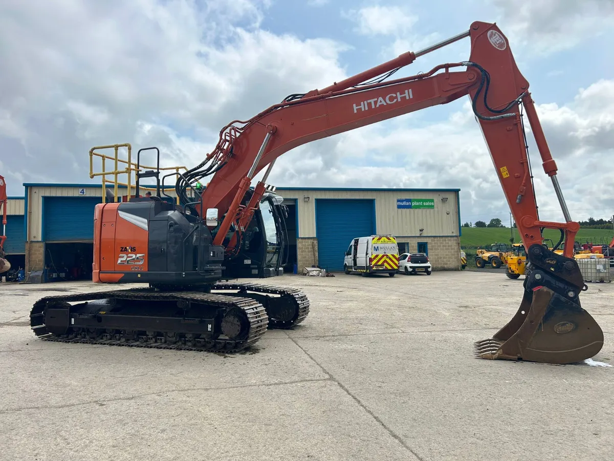 2022 Hitachi ZX225 Only 2100Hrs - MULLANS - Image 1