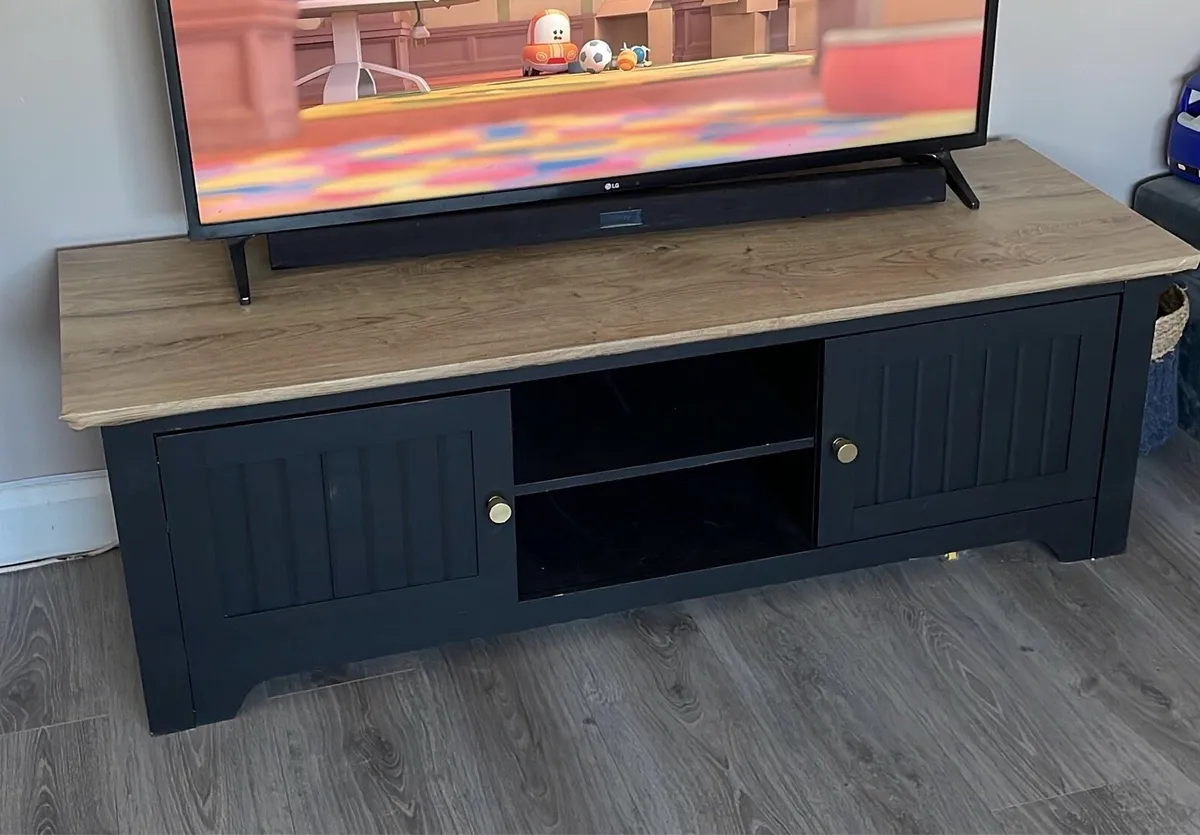 Tv Cabinet