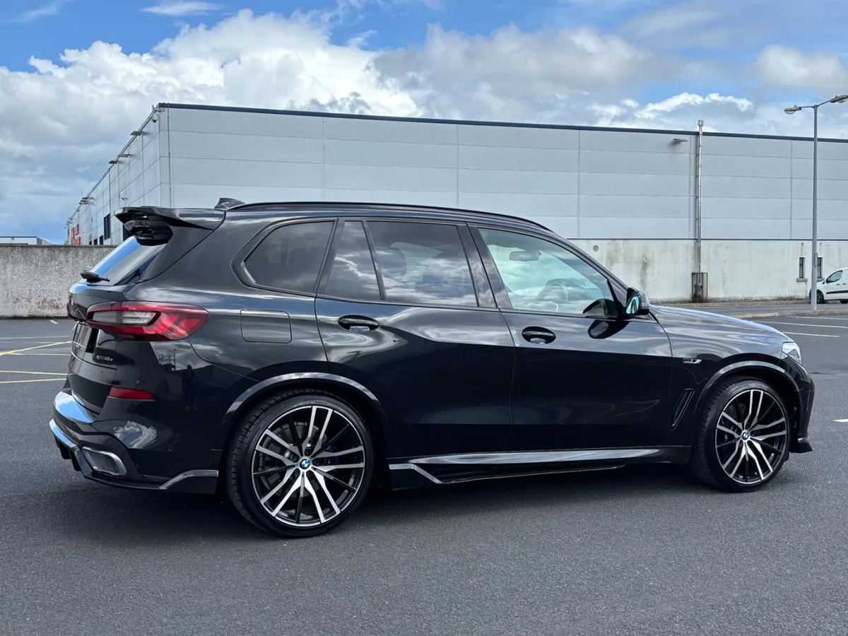 212 BMW X5 M Sport M Performance 45E - Image 3