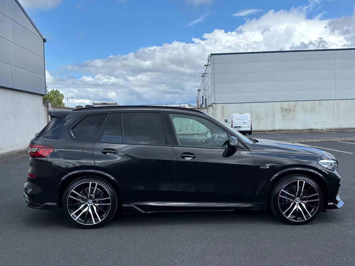 212 BMW X5 M Sport M Performance 45E - Image 4