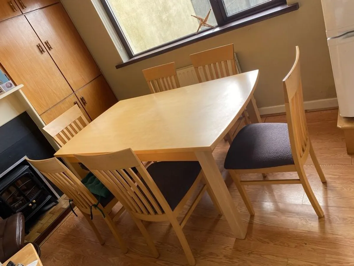 Extendable Kitchen Table & 6 Chairs - Image 2