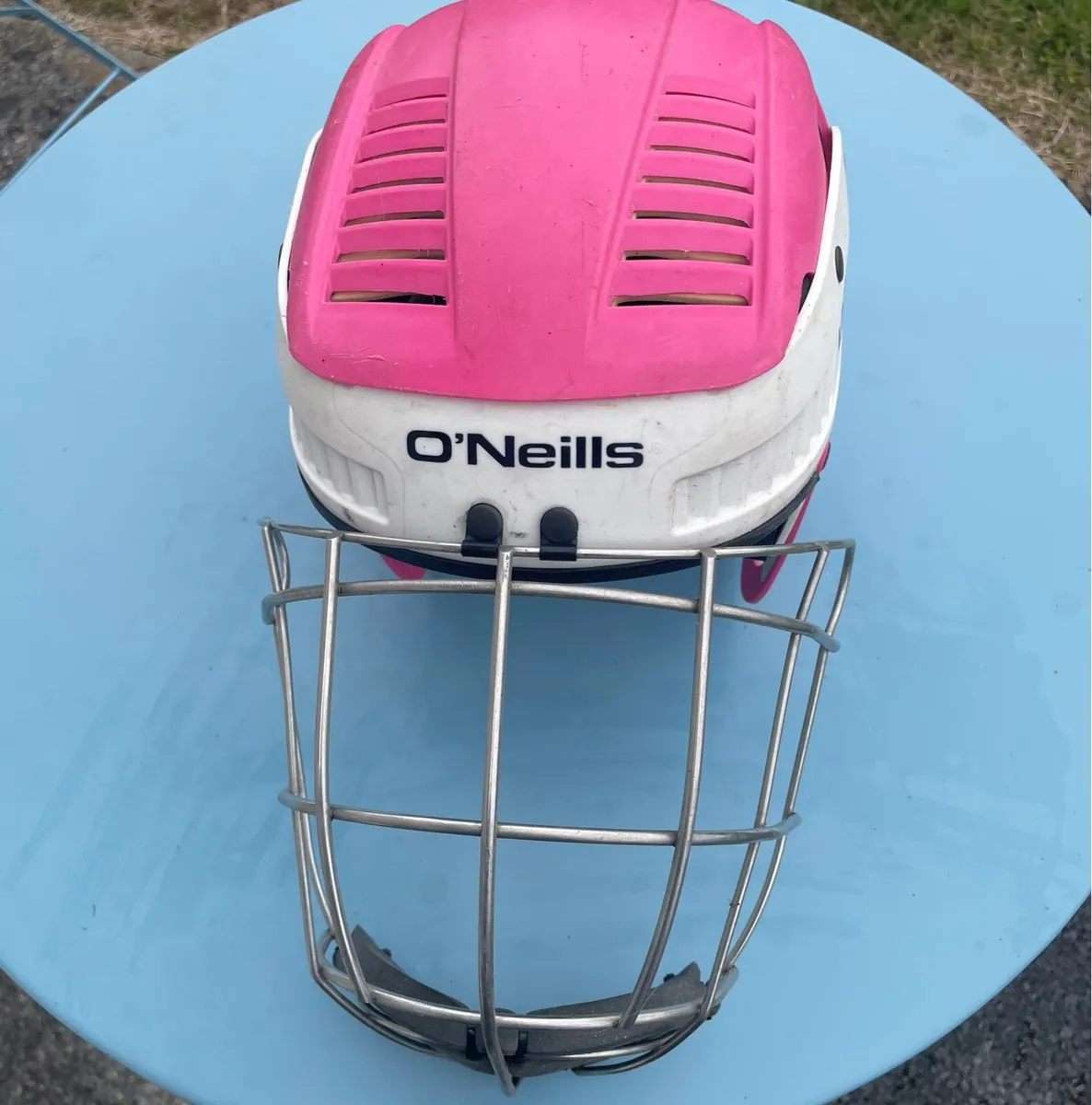 ONeills Girls Hurling Helmet - Image 2