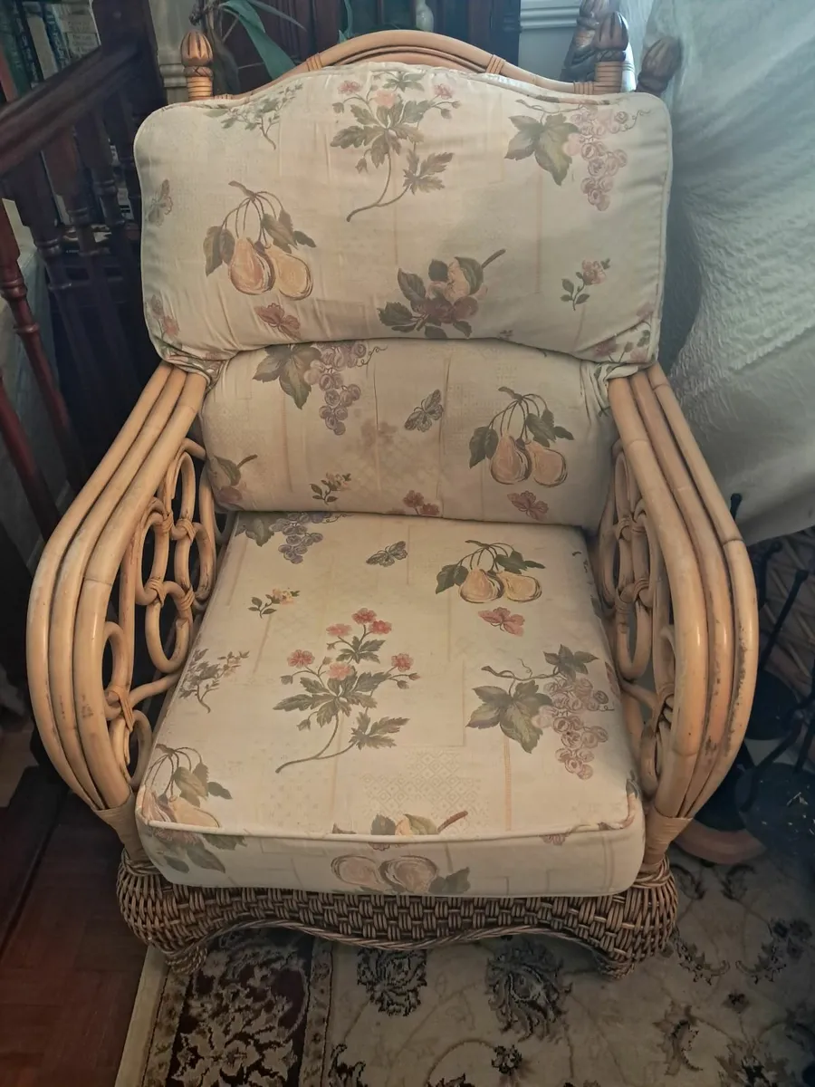 3 Piece Conservatory cane Suite - Image 1