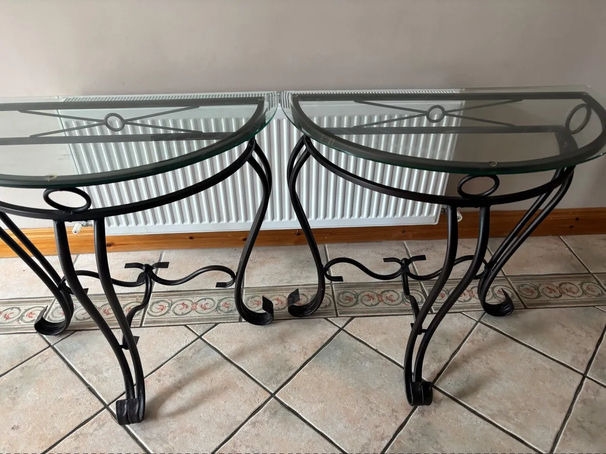 Hall table - Image 1