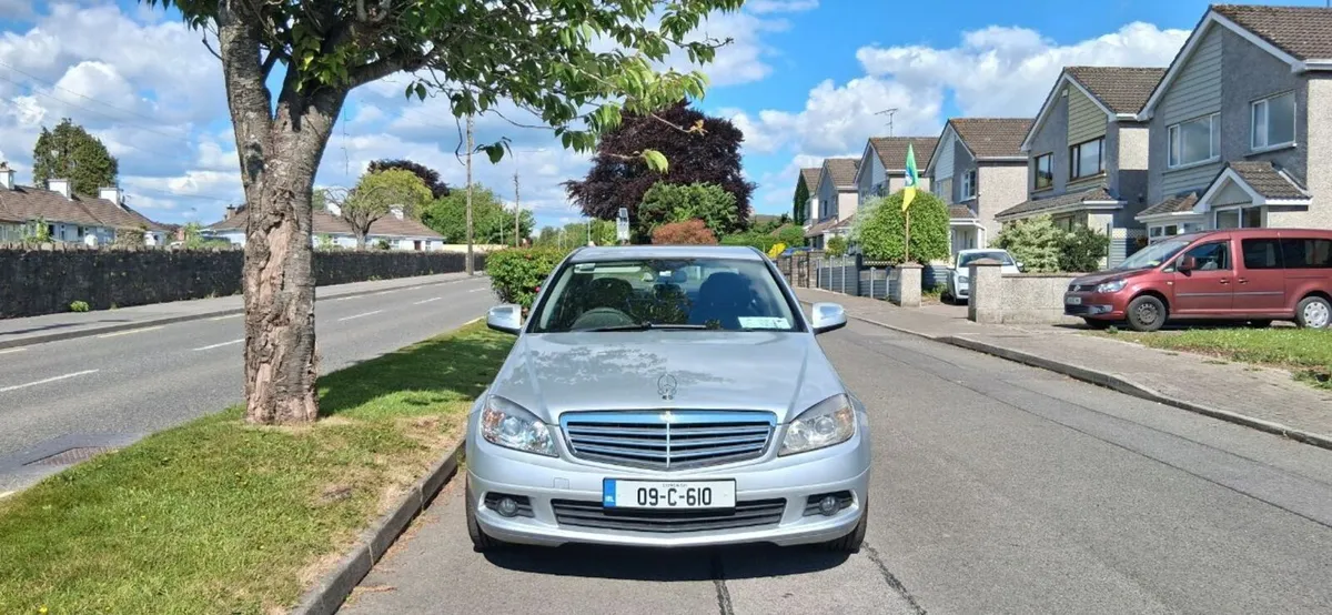 Mercedes-Benz C-Class 2009 - Image 1