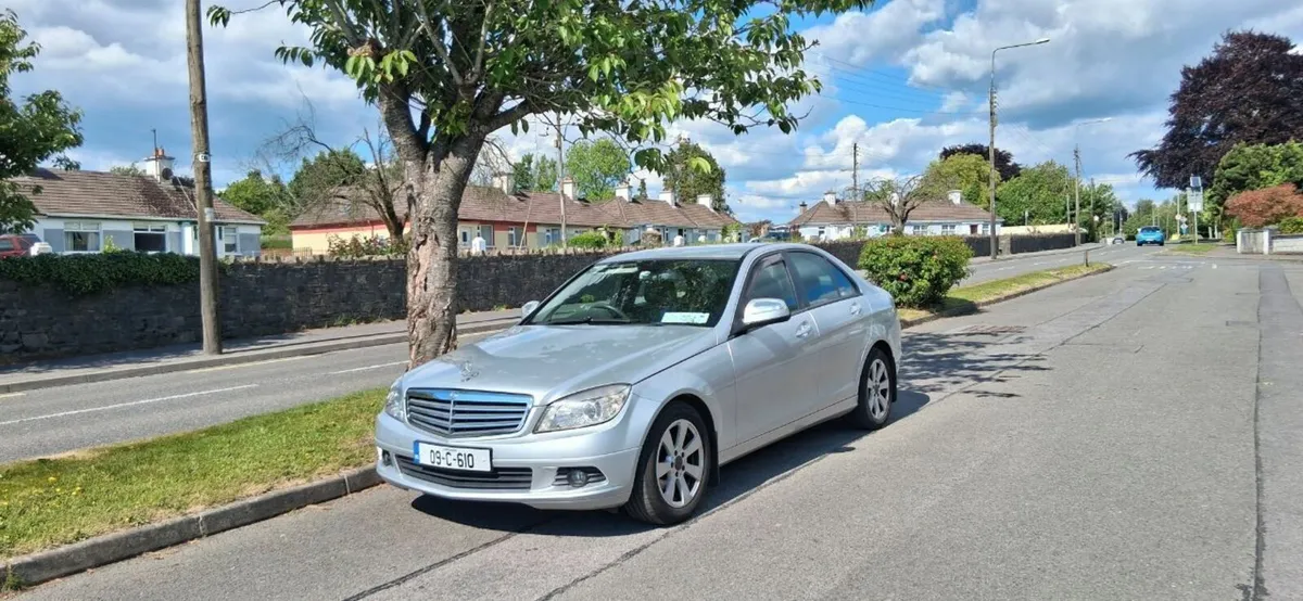 Mercedes-Benz C-Class 2009 - Image 3