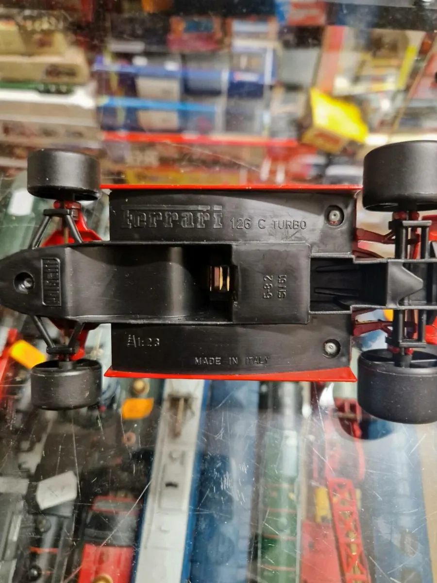 Corgi Burago Formula 1 Ferrari - Image 3