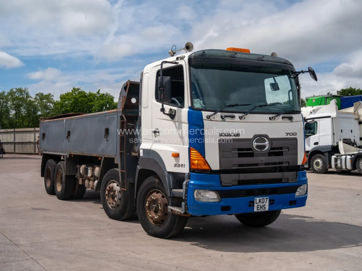 2007 (07) HINO 700 SERIES TIPPER 8X4 - Image 1