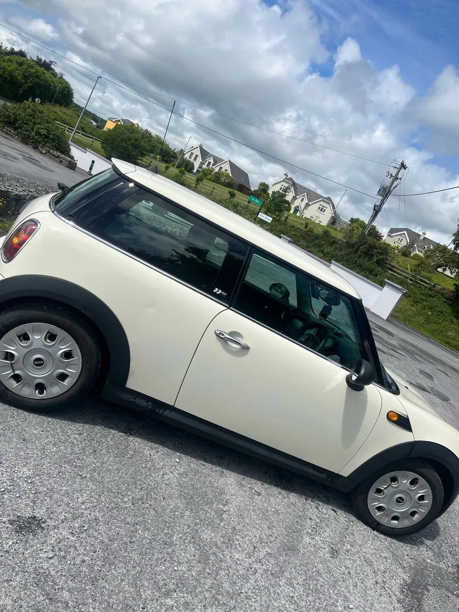 Mini First 1.4 Petrol - Image 3